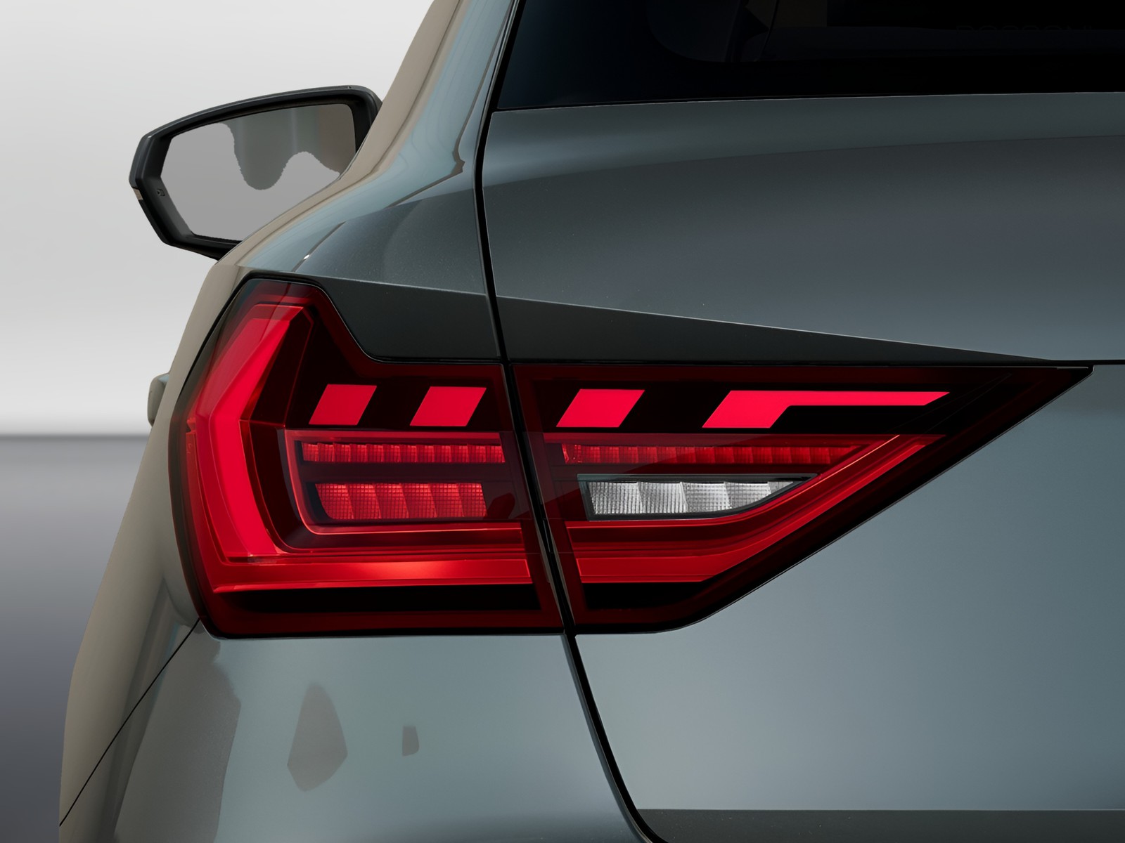 9 - Audi A1 sportback 40 2.0 tfsi 207cv s line edition s tronic