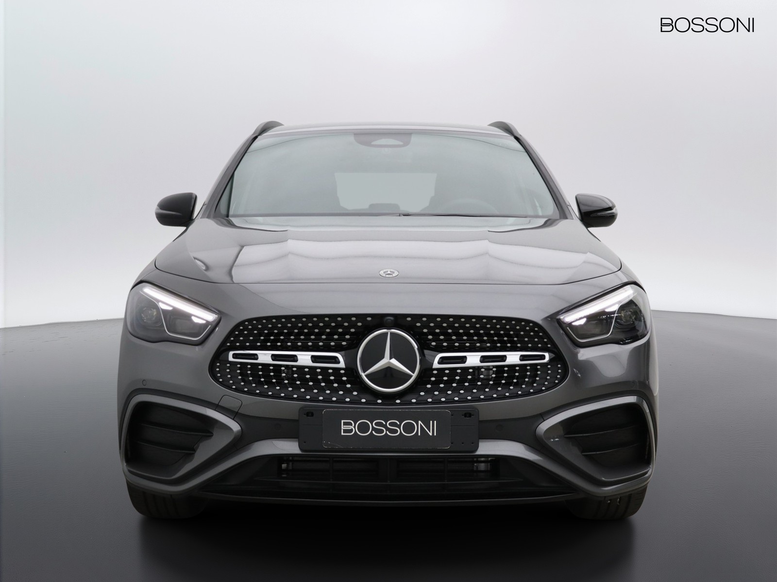2 - Mercedes GLA 200 d amg line extra 8g-dct