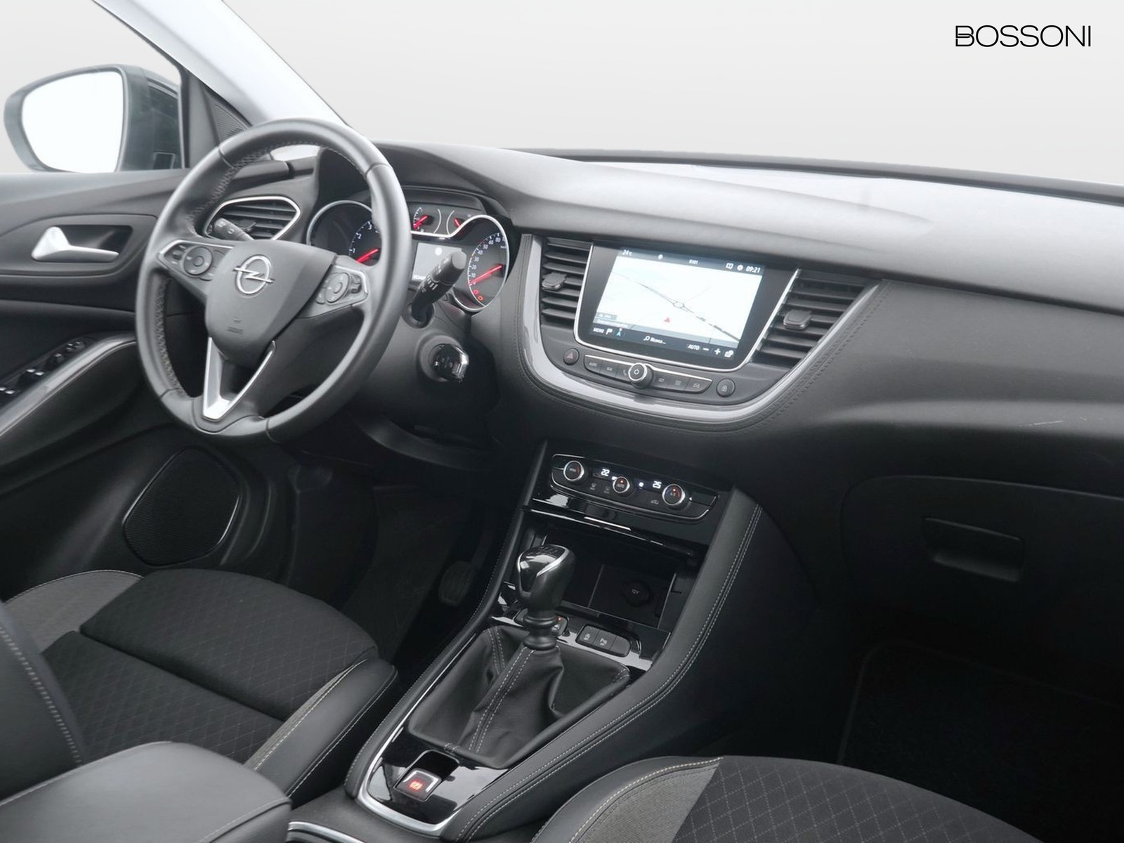 6 - Opel Grandland 1.2 business elegance s&s