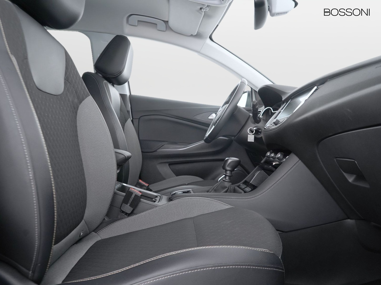 8 - Opel Grandland 1.2 business elegance s&s