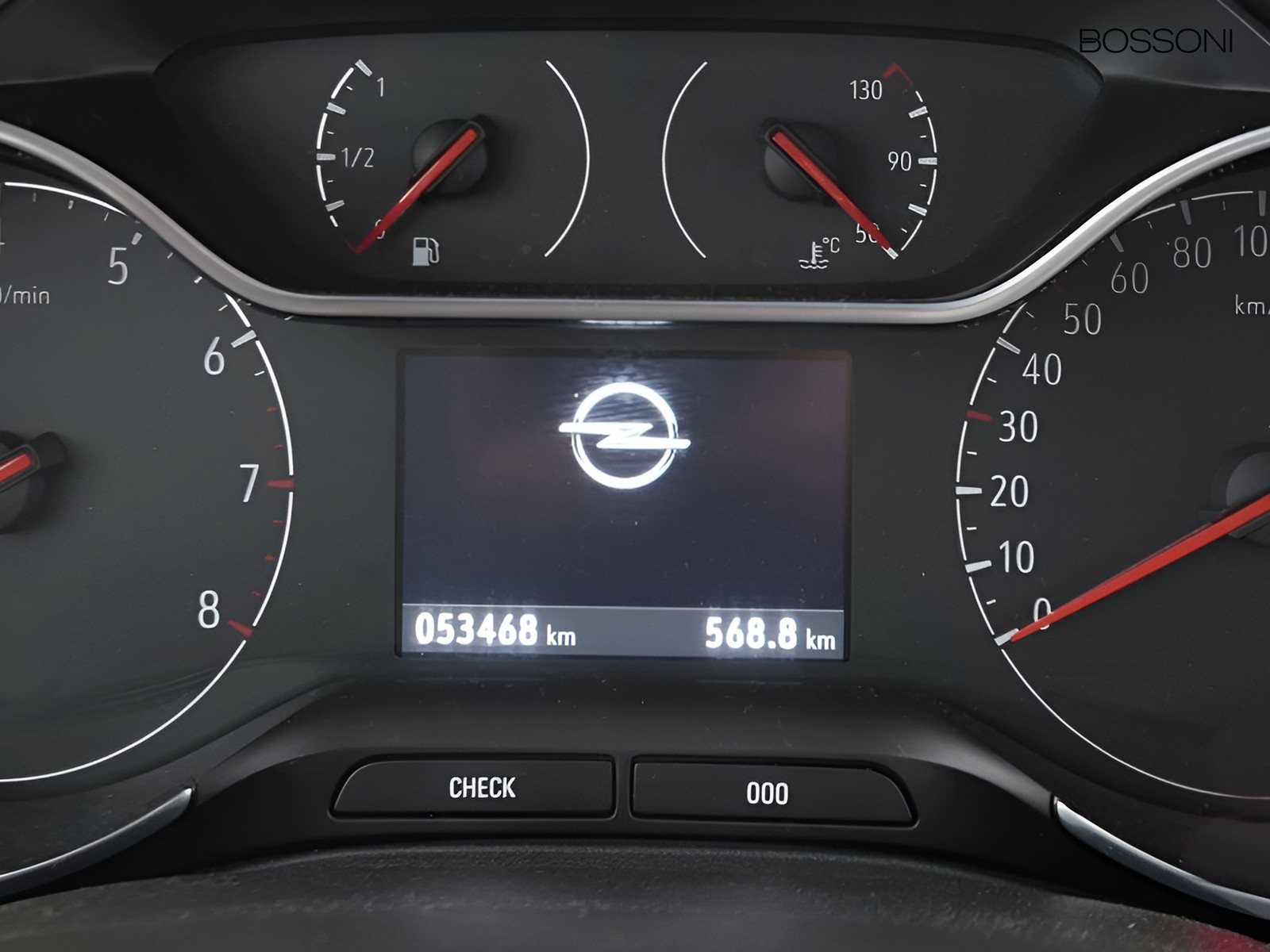 32 - Opel Grandland 1.2 business elegance s&s