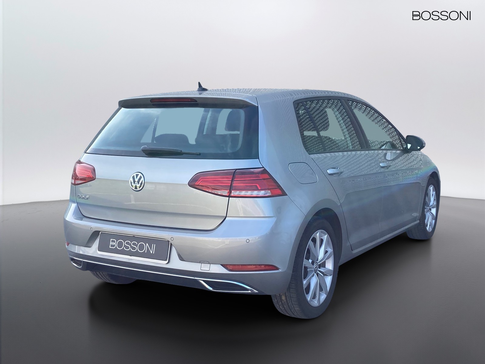 3 - Volkswagen Golf 5 porte 1.6 tdi bluemotion 115cv executive