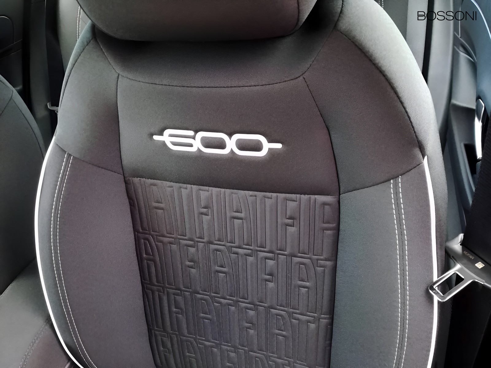 15 - Fiat 600 1.2 hybrid 110cv serie speciale icon edct