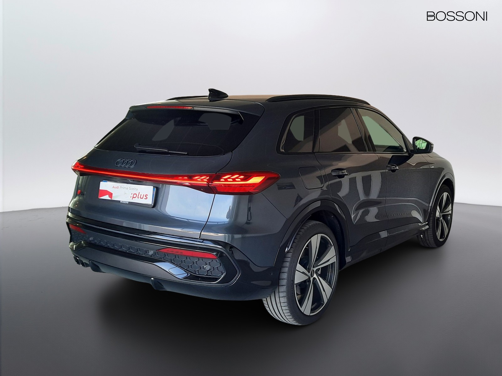 2 - Audi Q5 2.0 tdi mhev+ 204cv launch edition s line quattro s tronic
