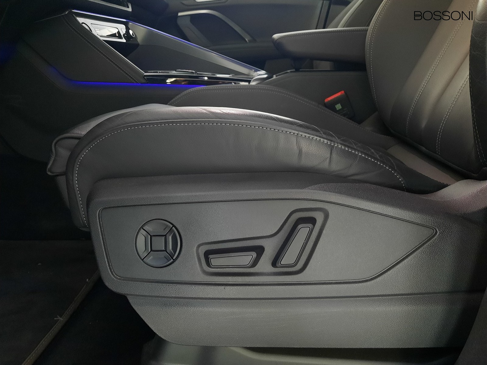 15 - Audi Q5 2.0 tdi mhev+ 204cv launch edition s line quattro s tronic