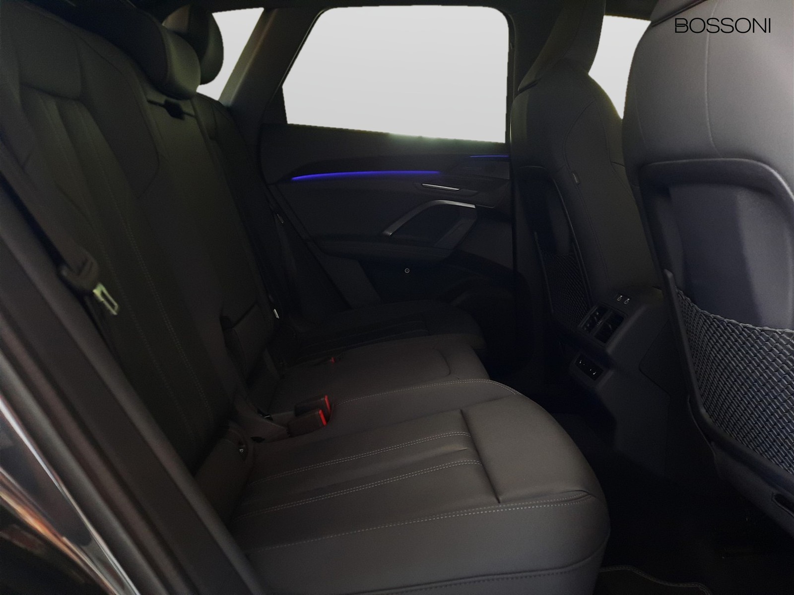 17 - Audi Q5 2.0 tdi mhev+ 204cv launch edition s line quattro s tronic
