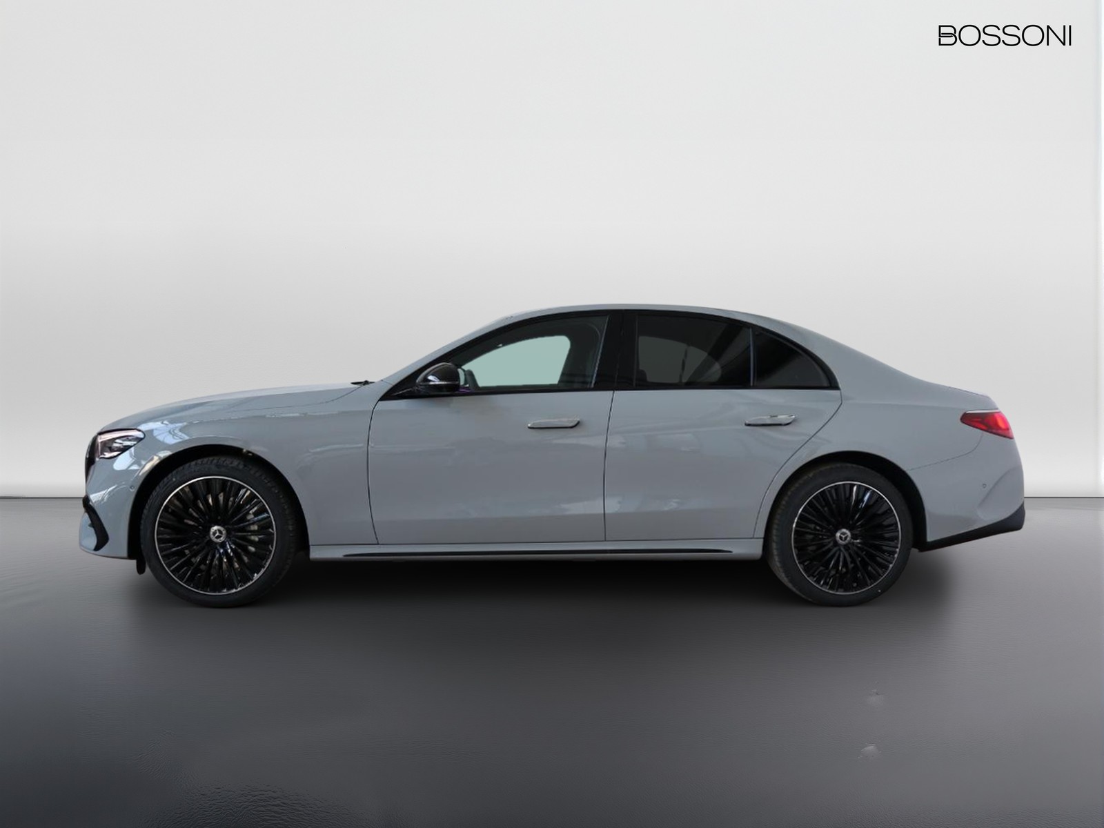 3 - Mercedes Classe E berlina 220 d amg line premium 4matic 9g-tronic