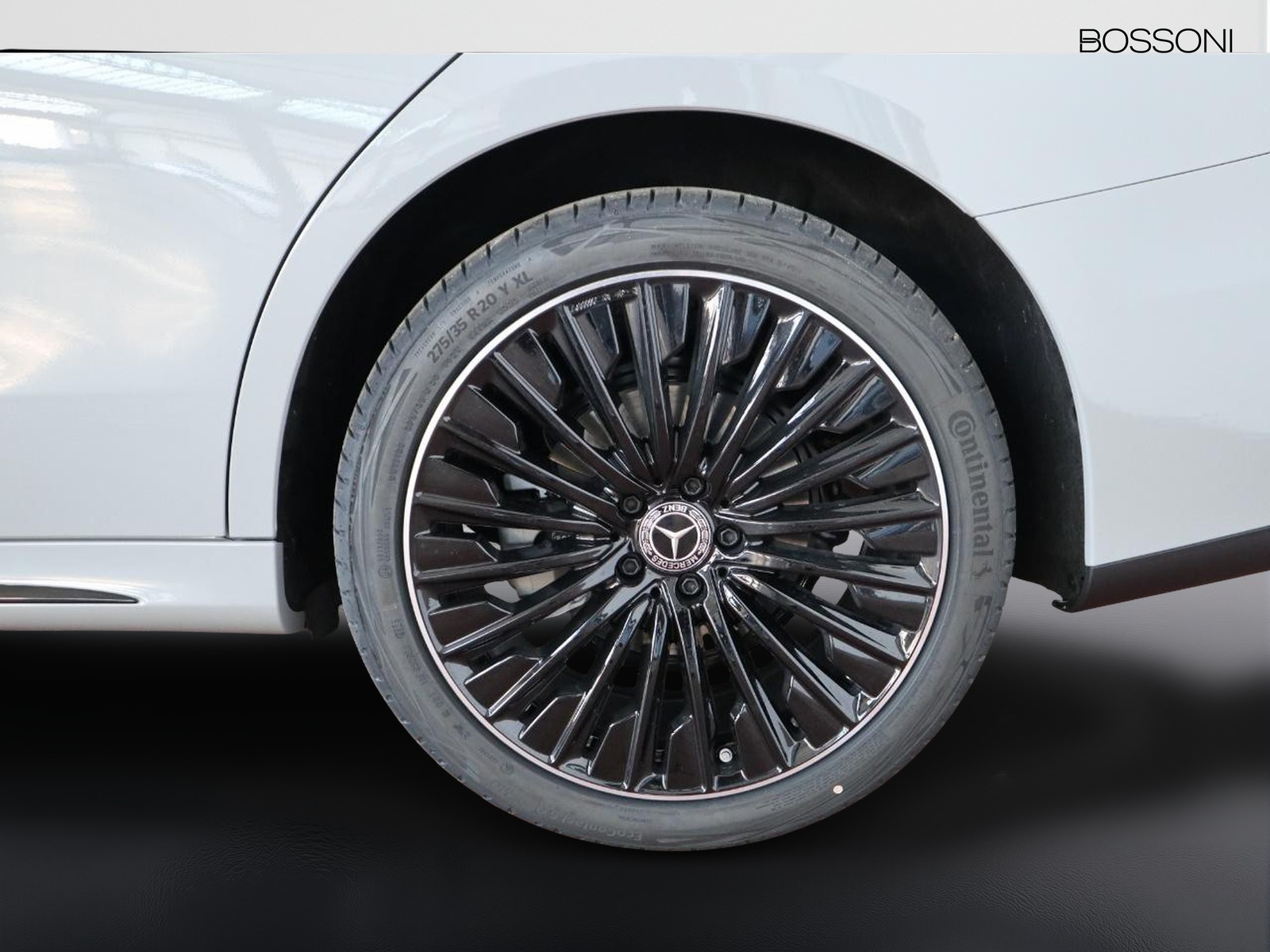 4 - Mercedes Classe E berlina 220 d amg line premium 4matic 9g-tronic