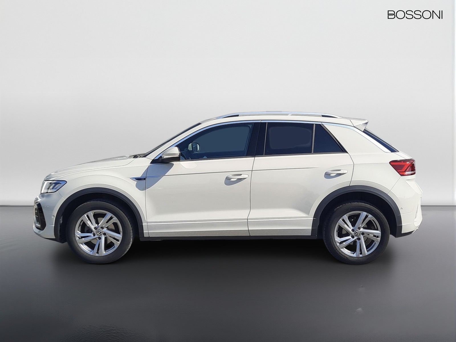 3 - Volkswagen T-Roc 1.0 tsi 110cv r line