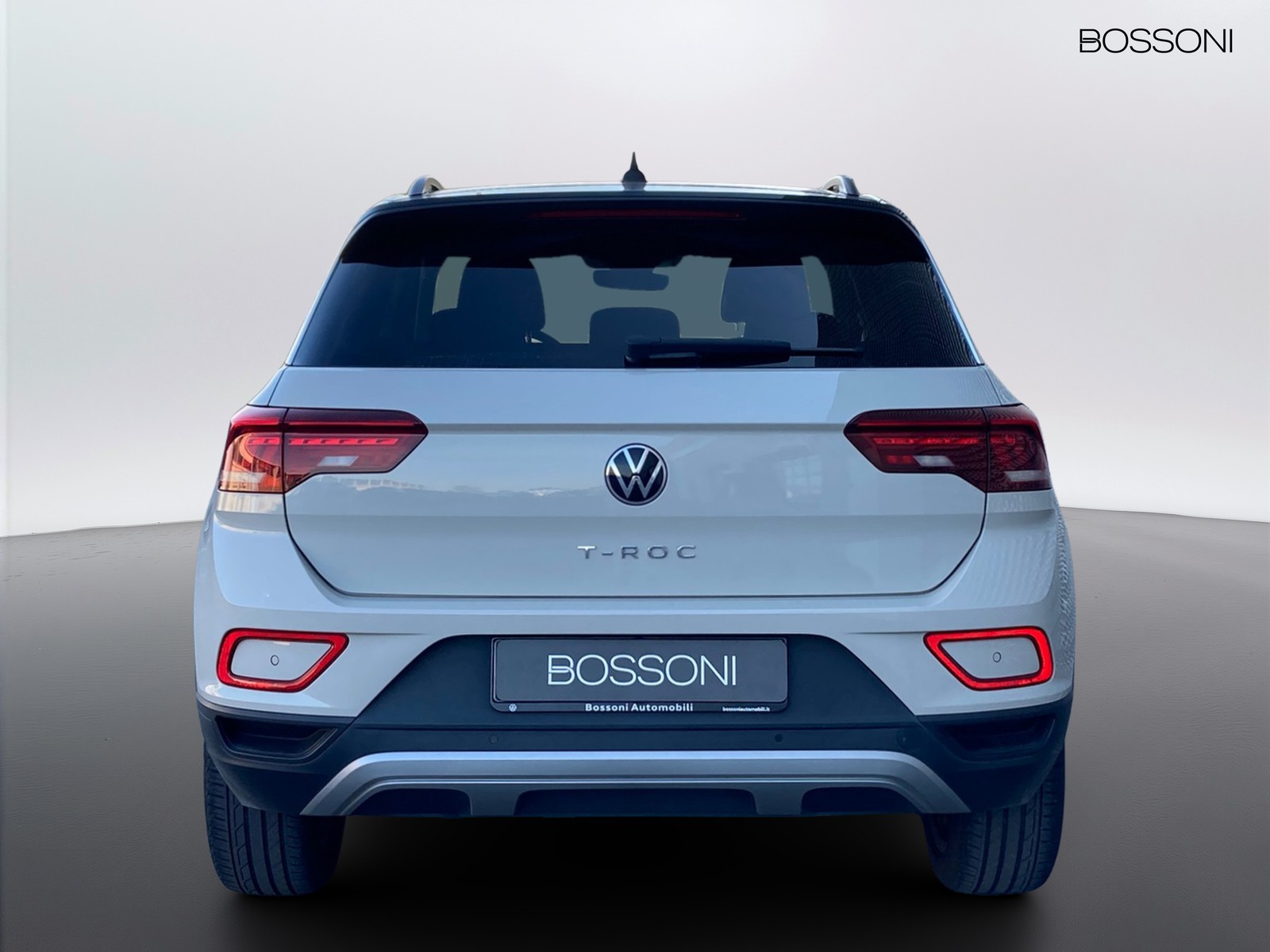 4 - Volkswagen T-Roc 1.5 tsi act life dsg