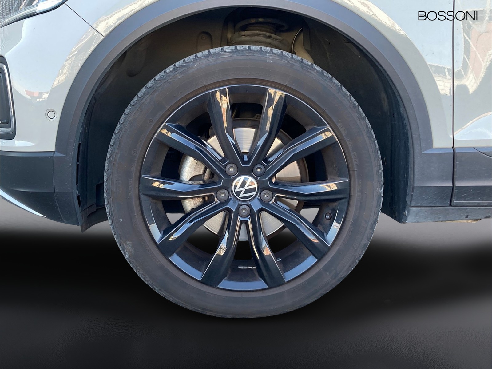 6 - Volkswagen T-Roc 1.5 tsi act life dsg