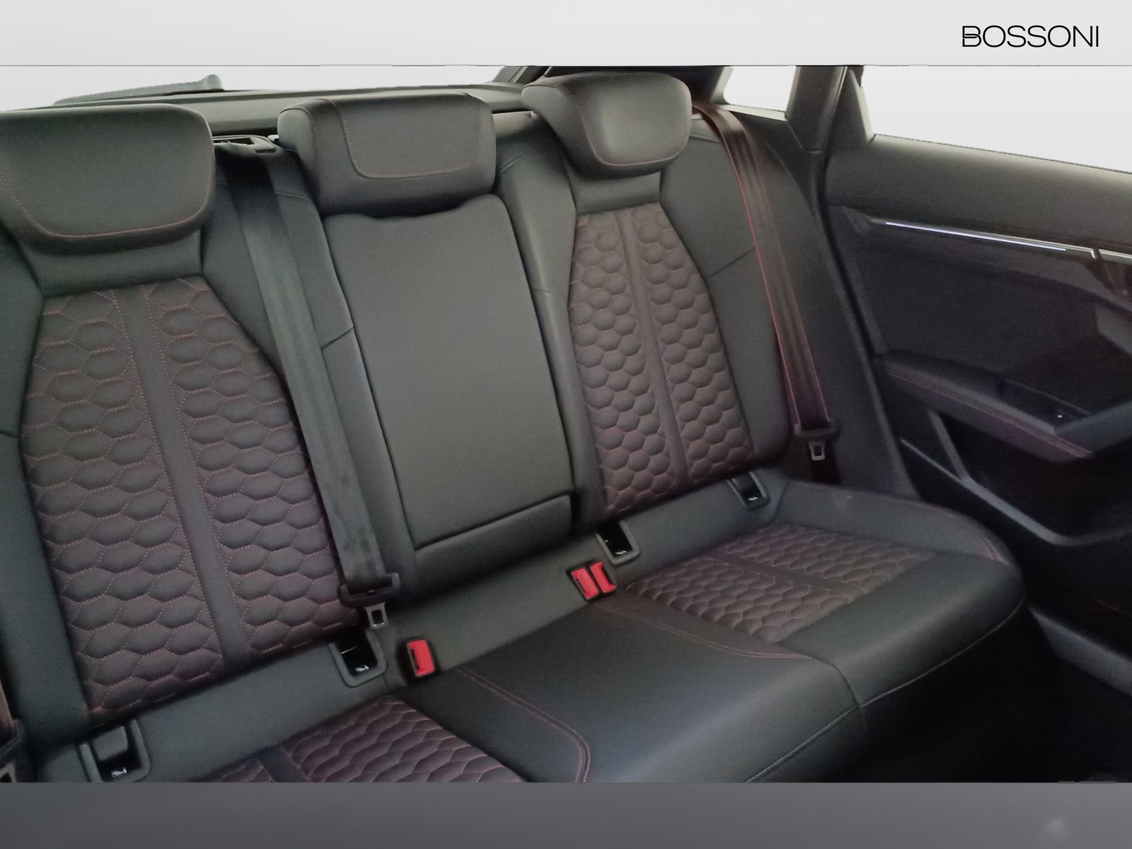 39 - Audi RS3 sportback 2.5 tfsi quattro s tronic