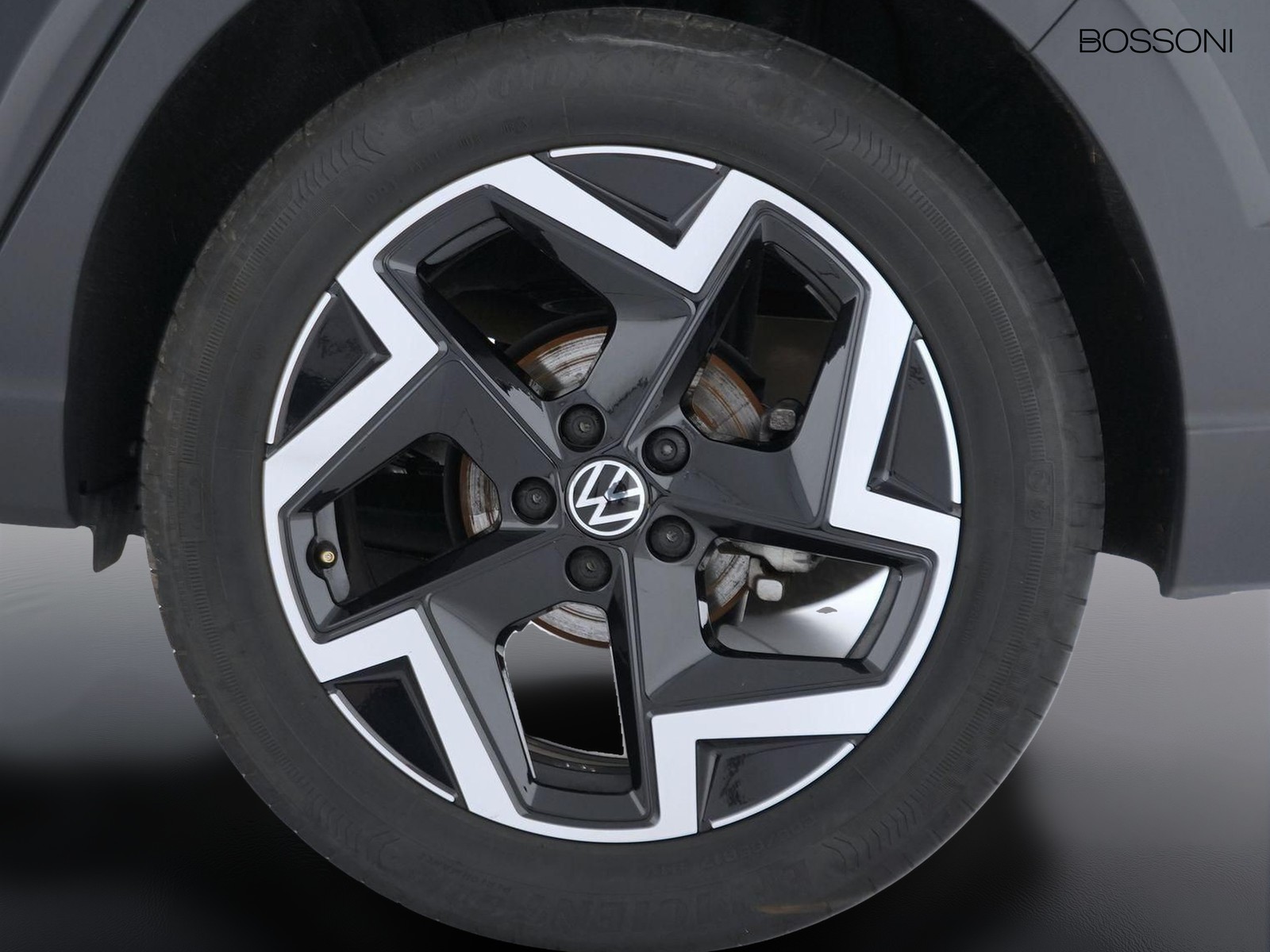 12 - Volkswagen Taigo 1.0 tsi 115cv r-line