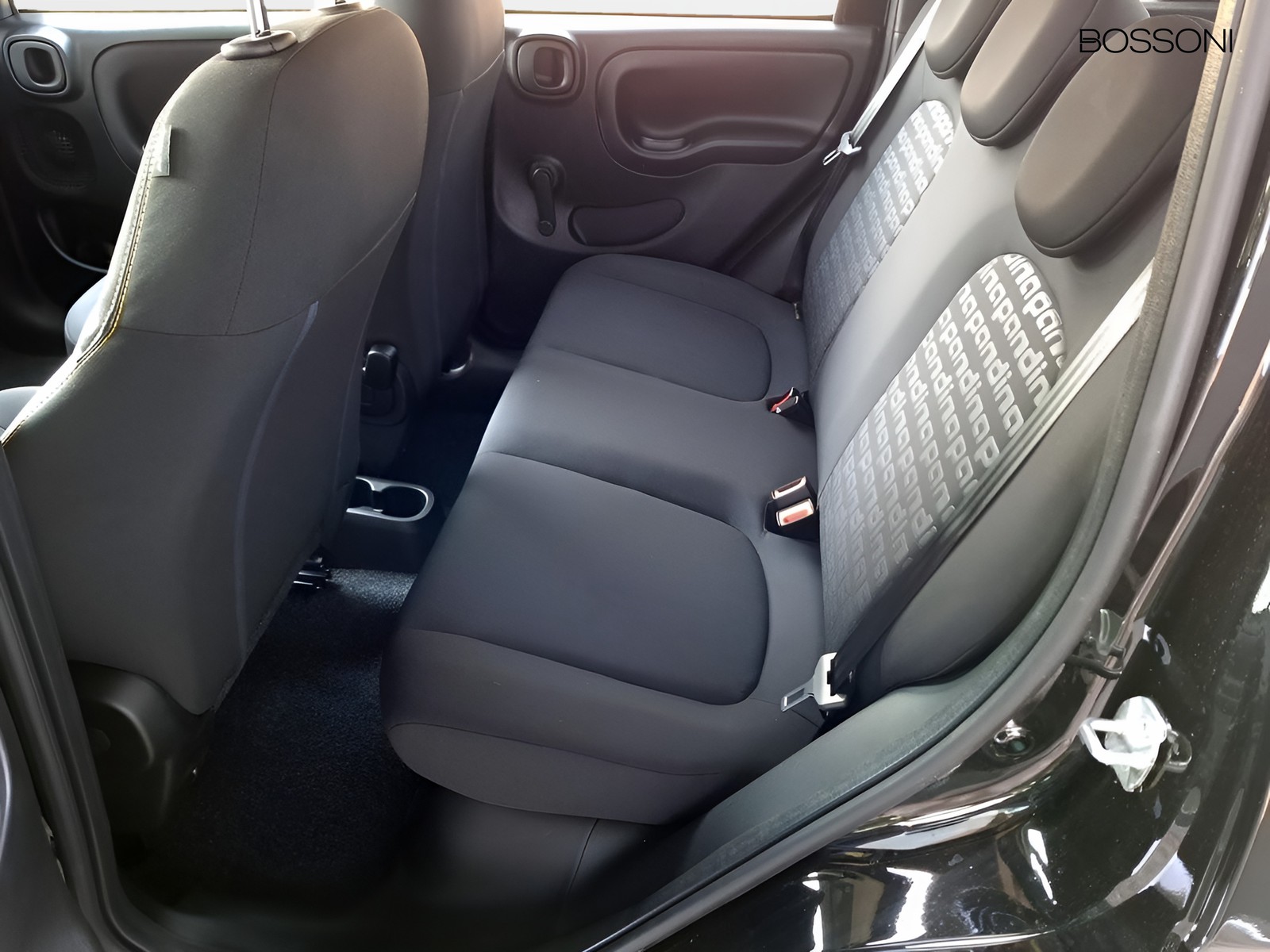 12 - Fiat Pandina cross 1.0 firefly hybrid 65cv cross s&s