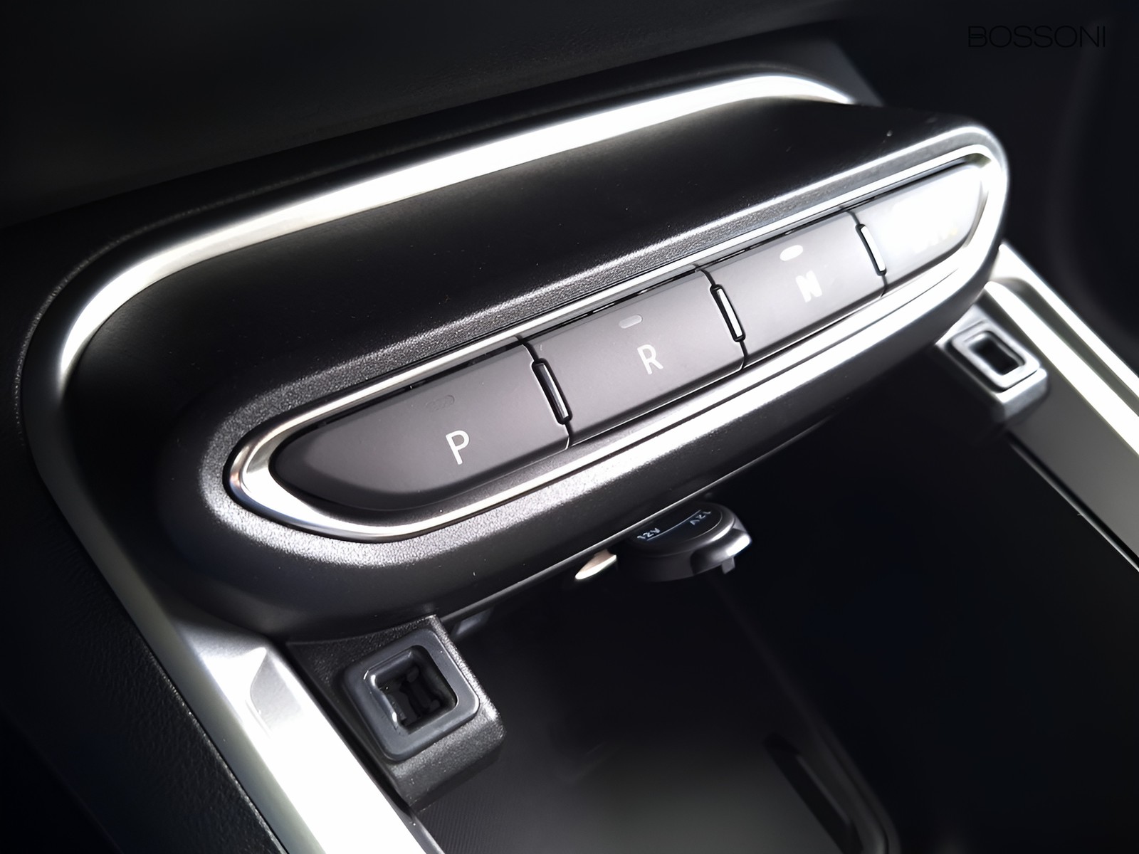 18 - Jeep Avenger 1.2 turbo e-hybrid mhev 110cv summit fwd edct6