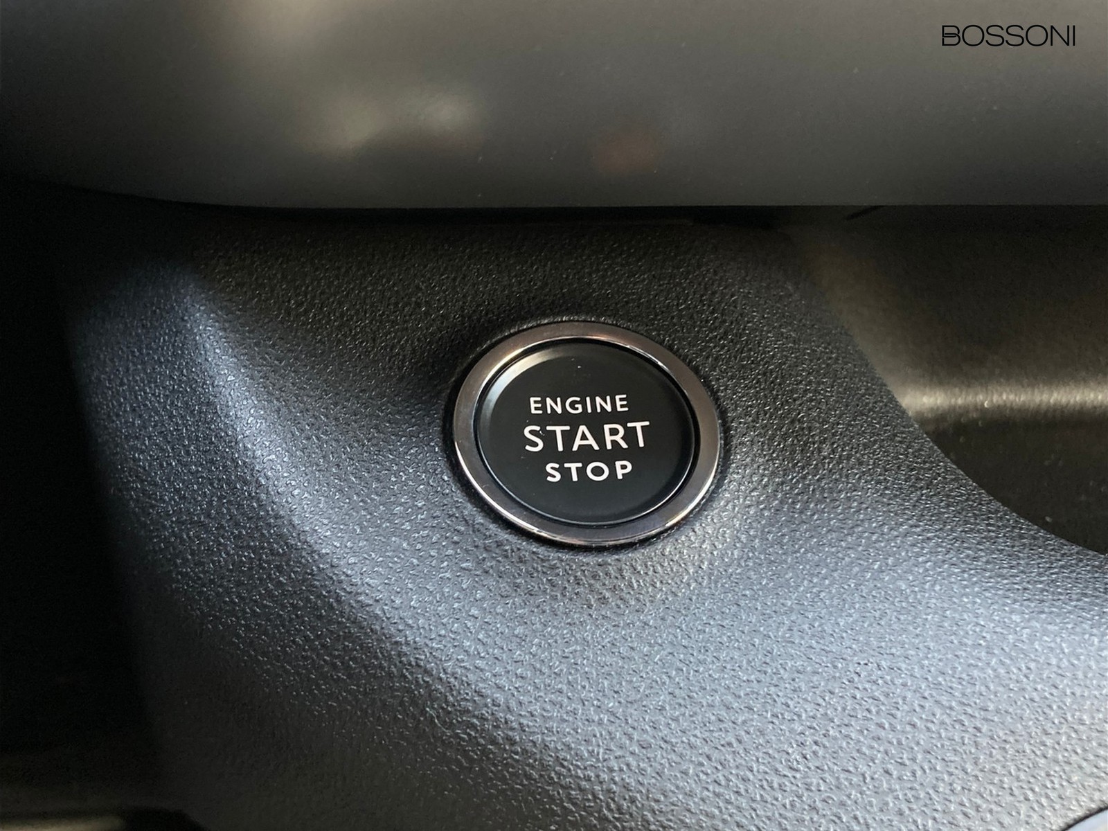 18 - Jeep Avenger 1.2 turbo e-hybrid mhev 110cv summit fwd edct6