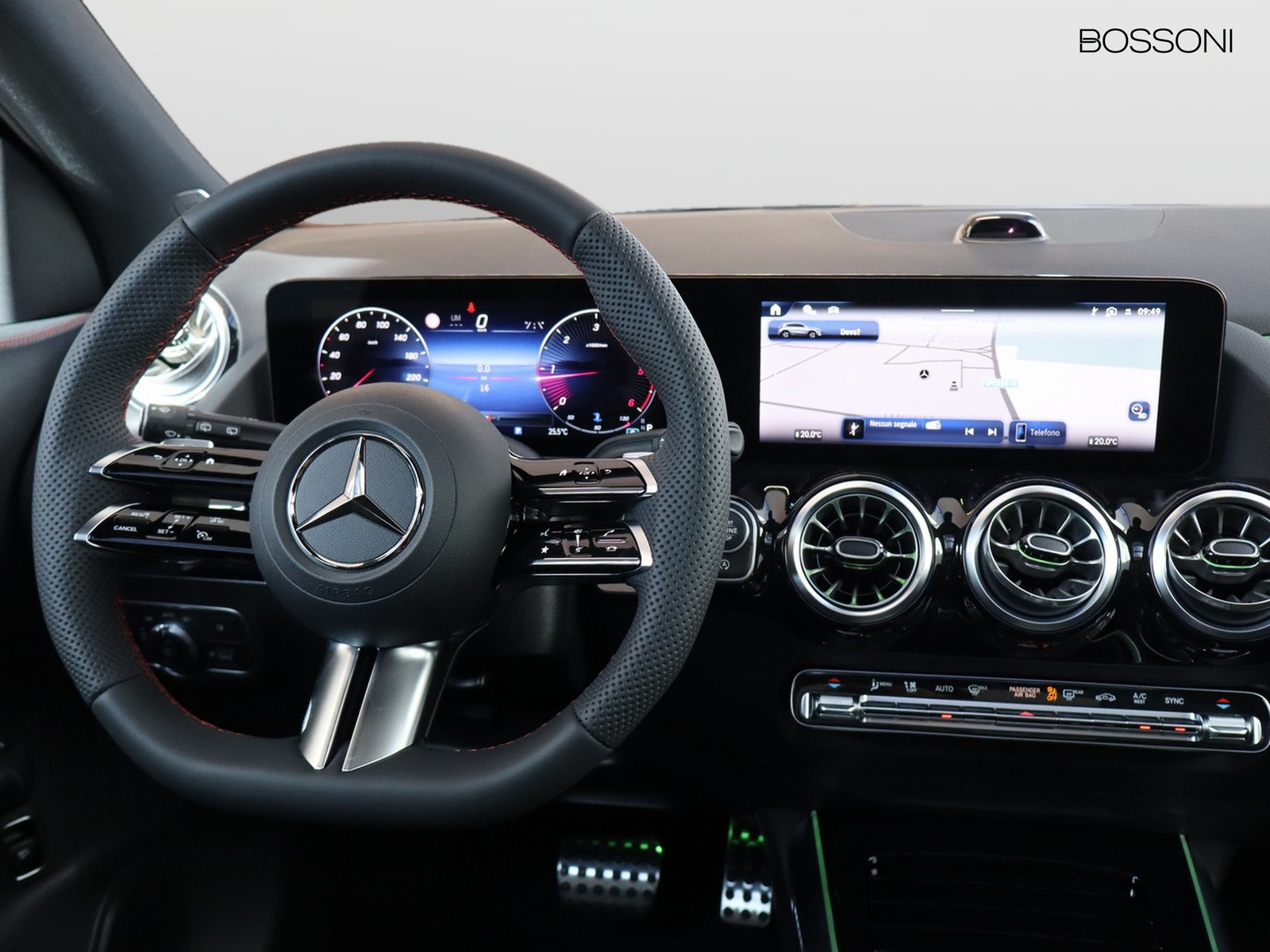 12 - Mercedes GLA 200 d amg line extra 8g-dct