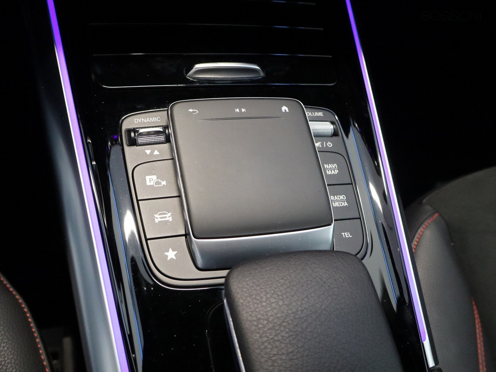 15 - Mercedes GLA 200 d premium 8g-dct