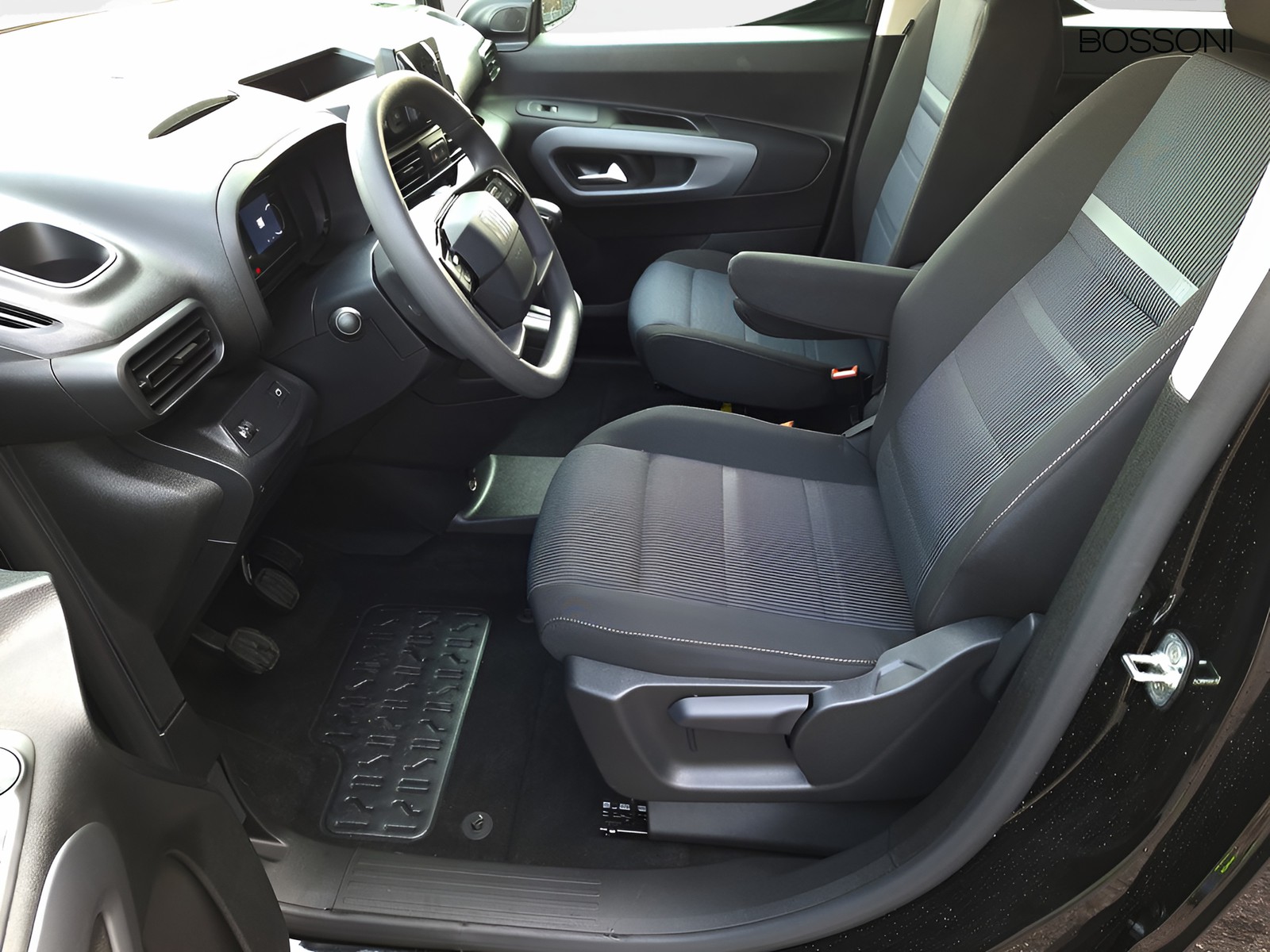 12 - Fiat Doblò passo corto 1.5 diesel 130cv doblo