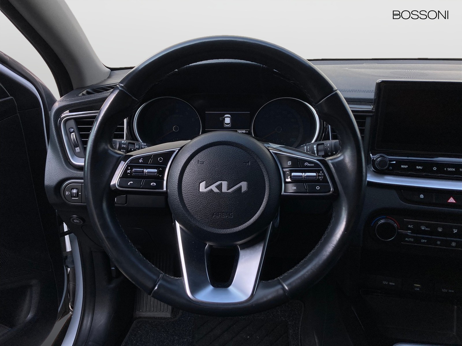 12 - Kia Xceed 1.0 t-gdi 117cv business 2wd
