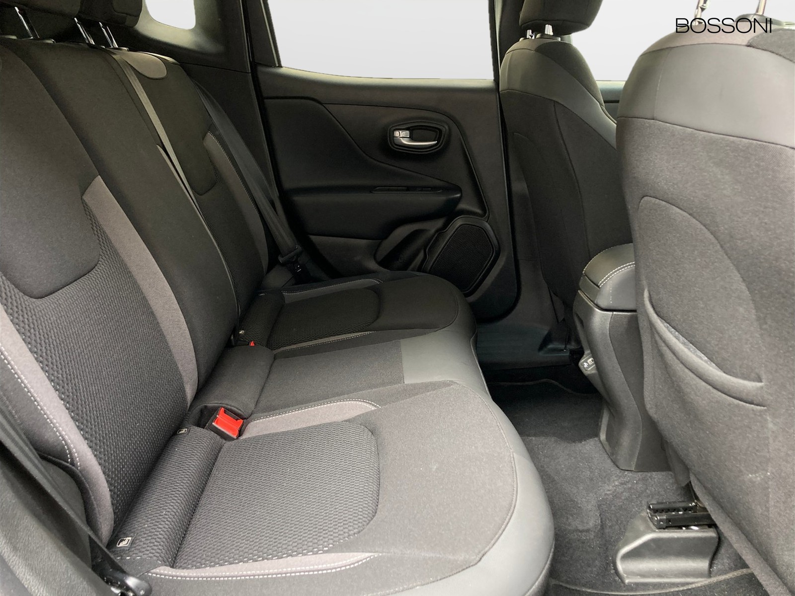 8 - Jeep Renegade 1.6 multijet ii 130cv limited 2wd