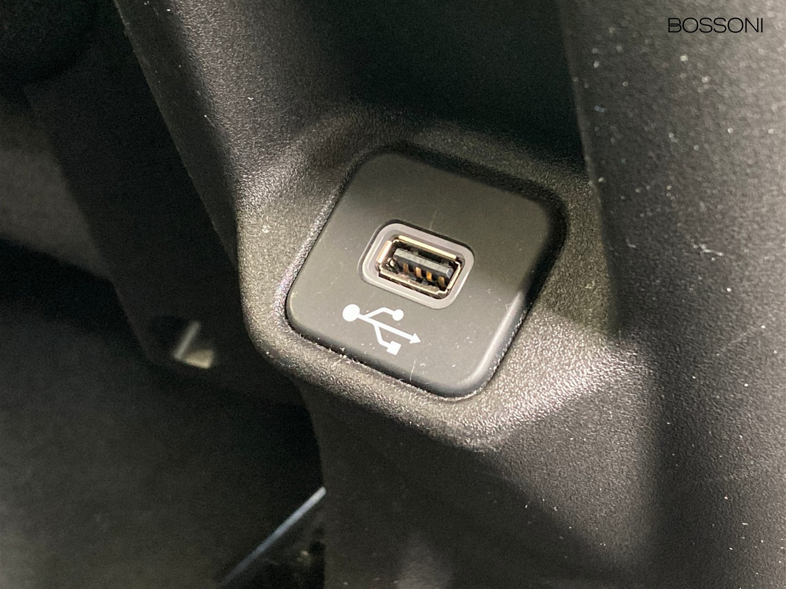 9 - Jeep Renegade 1.6 multijet ii 130cv limited 2wd