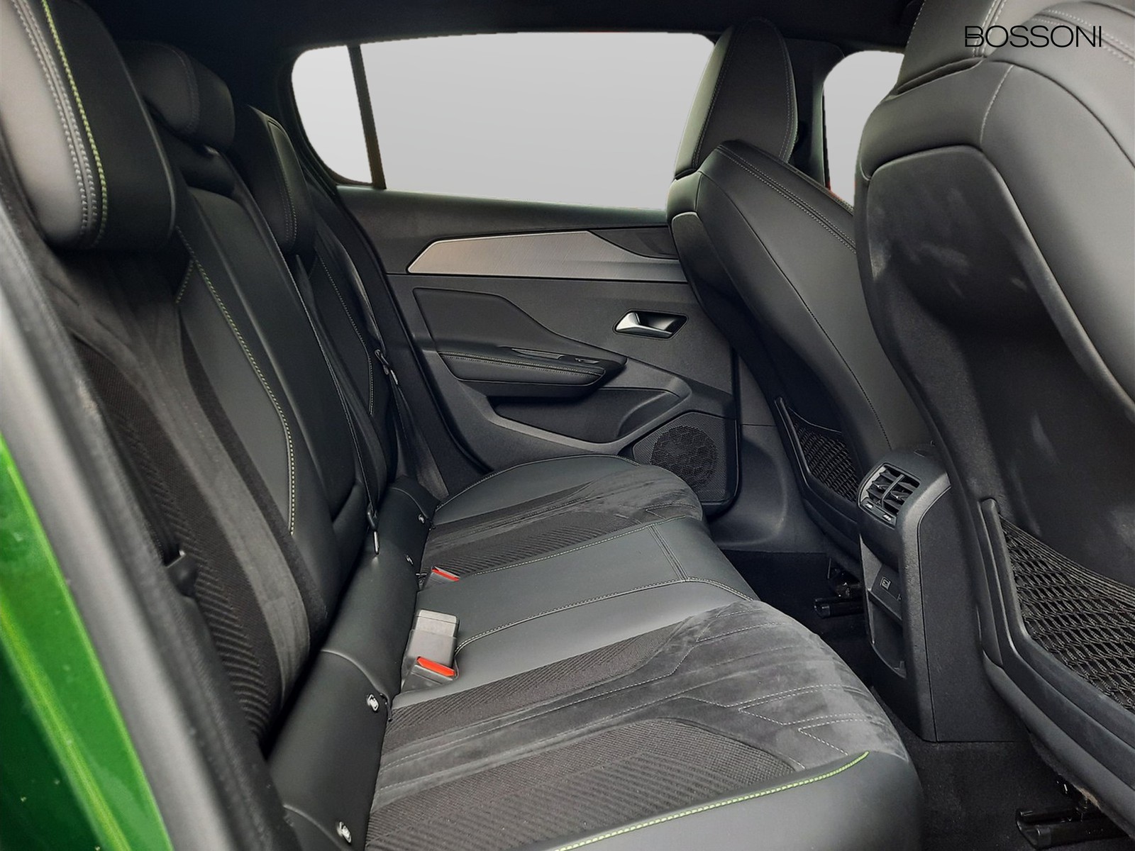 10 - Peugeot 308 1.5 bluehdi gt eat8 s&s