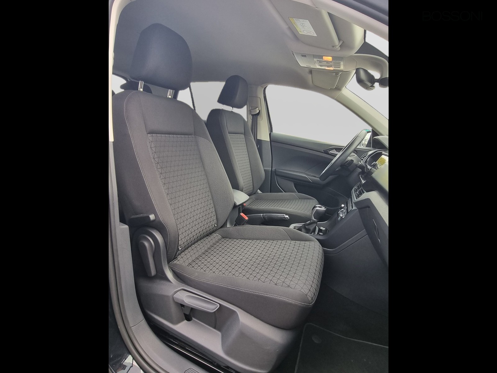 11 - Volkswagen T-Cross 1.0 tsi 110cv style dsg