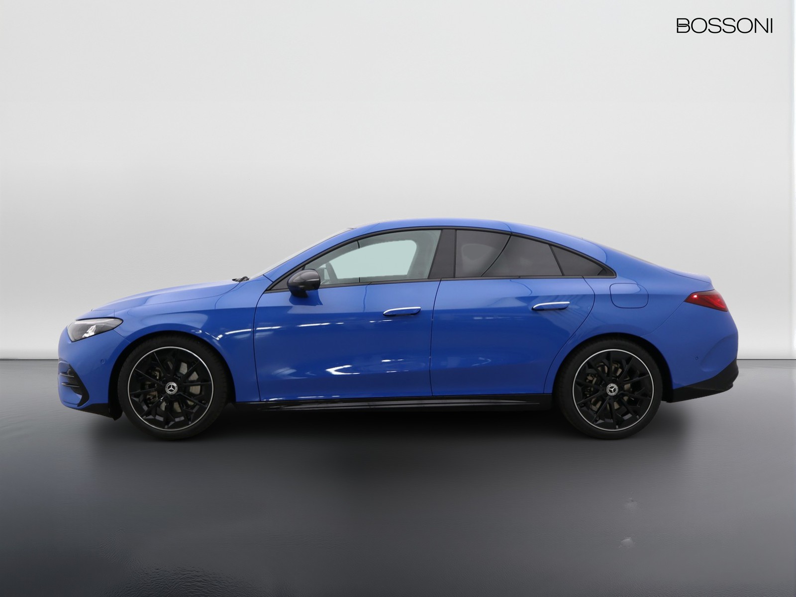 3 - Mercedes CLA 200 premium auto