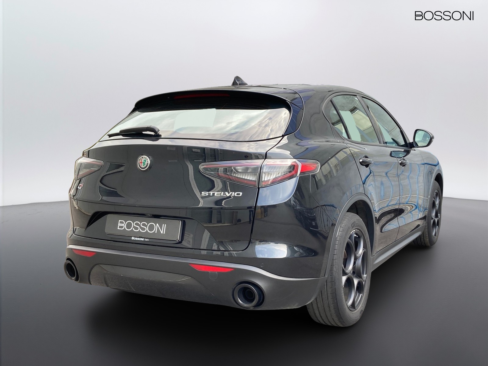 3 - Alfa Romeo Stelvio 2.2 turbo 210cv sprint q4 at8