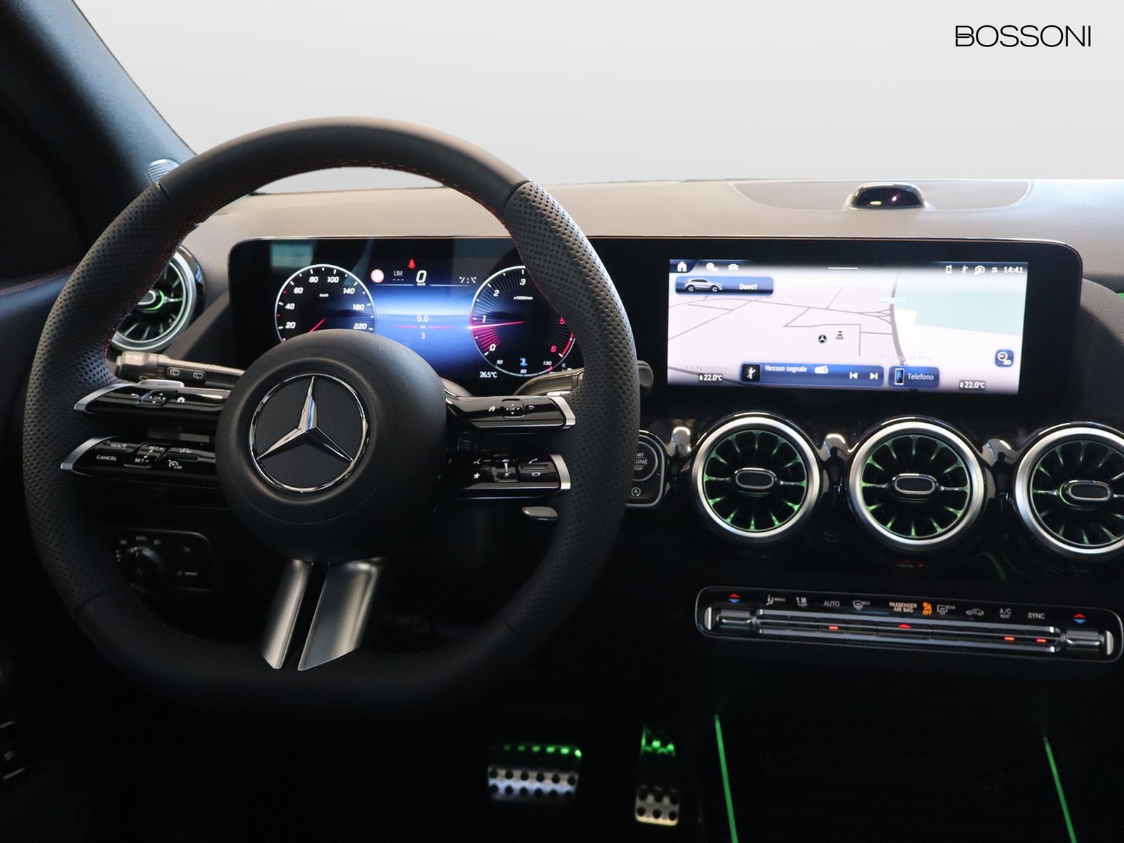 12 - Mercedes GLA 200 d amg line extra 8g-dct