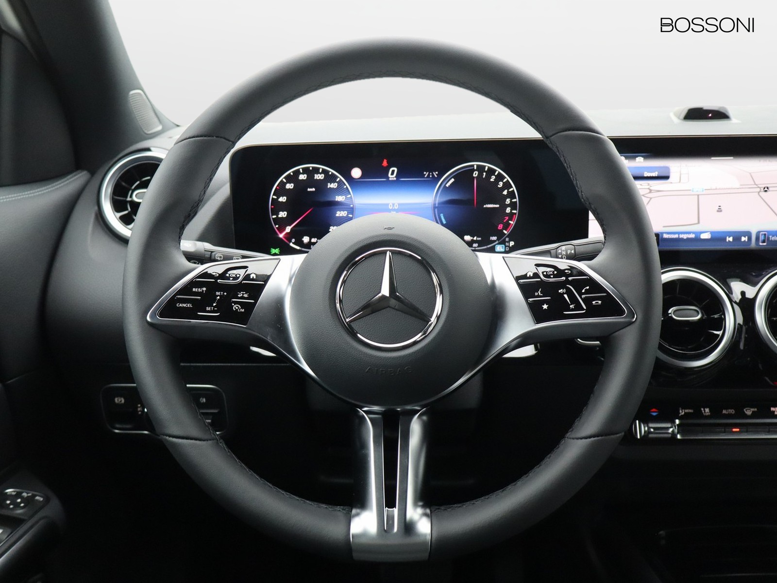 17 - Mercedes GLA 250 e plug-in hybrid progressive extra 8g-dct