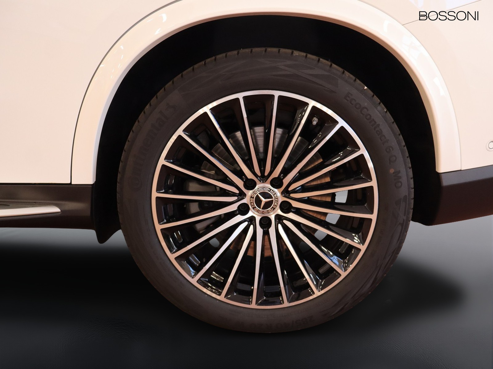 4 - Mercedes GLC suv 300 de plug-in hybrid amg line premium 4matic 9g-tronic