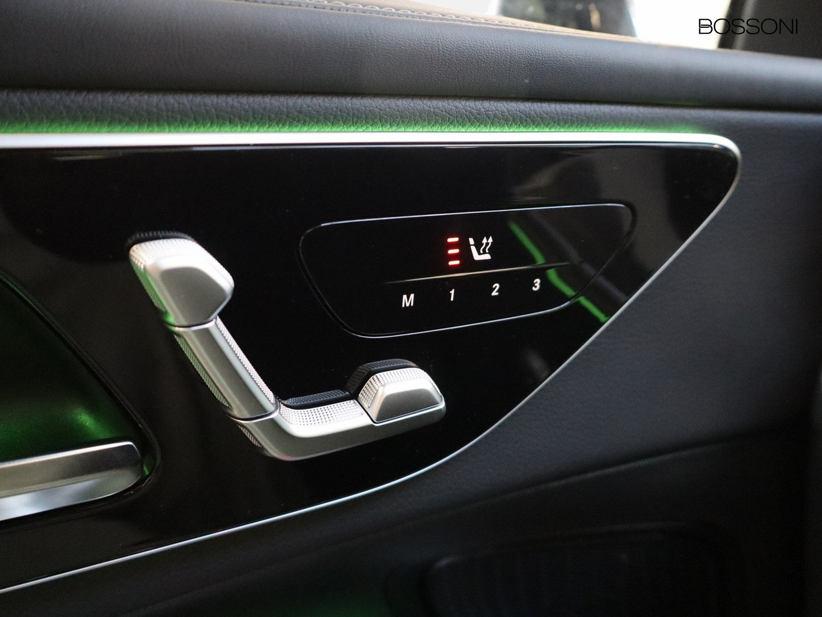 15 - Mercedes GLC suv 300 de plug-in hybrid amg line premium 4matic 9g-tronic