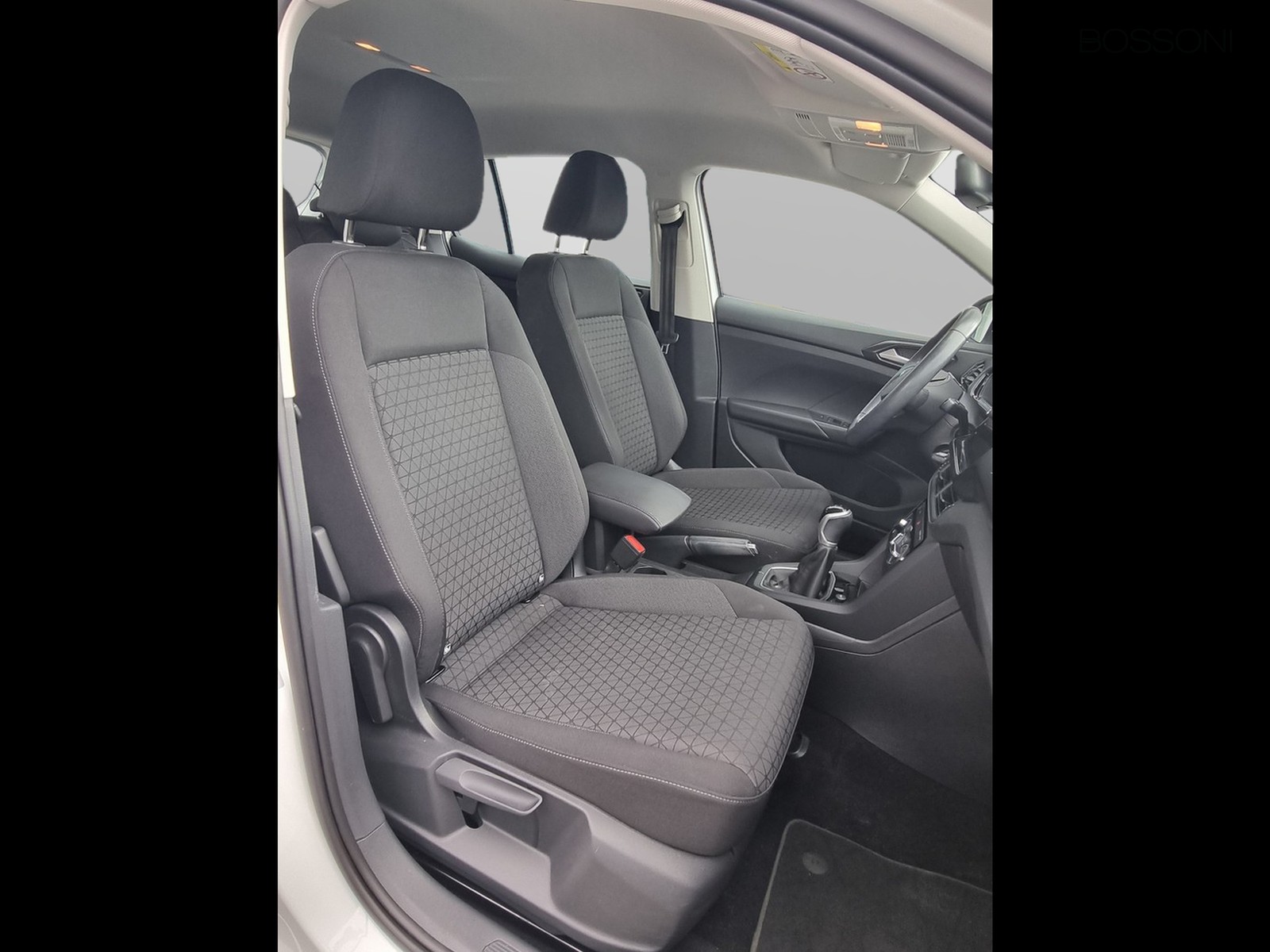 11 - Volkswagen T-Cross 1.0 tsi 95cv style