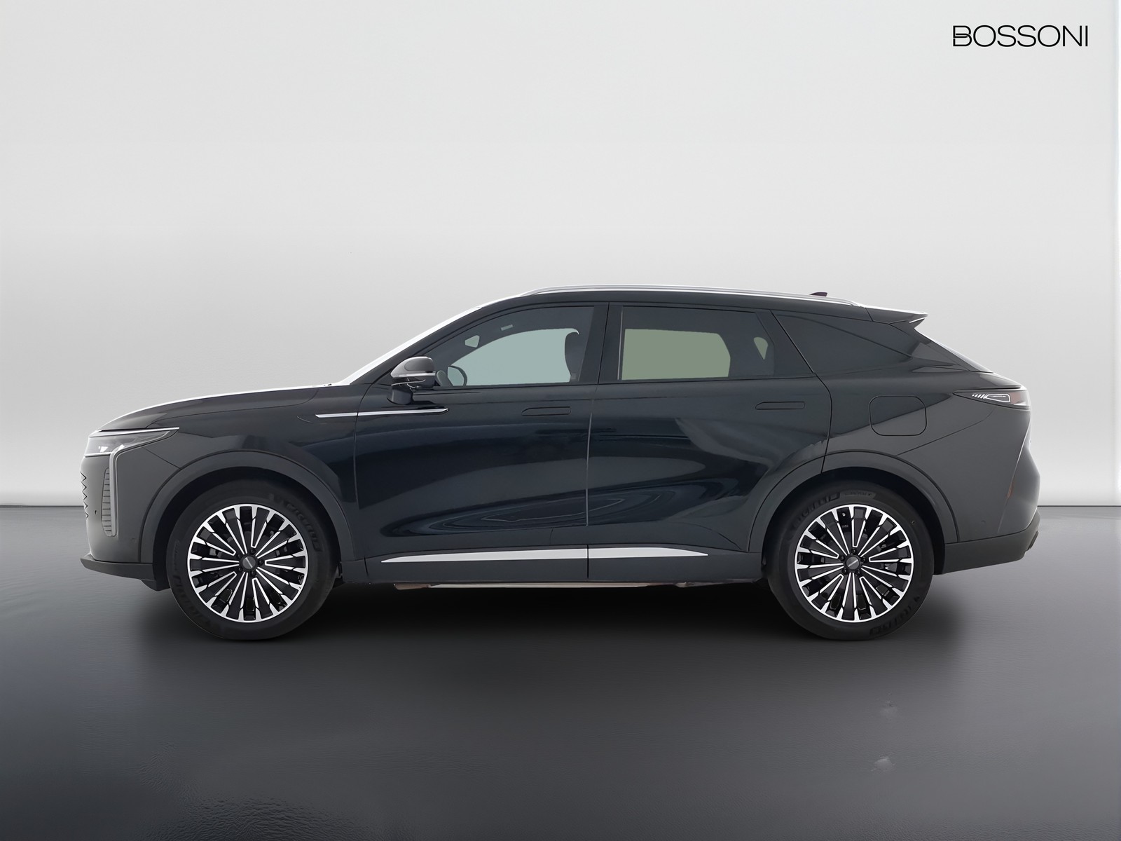 3 - Omoda 9 shs-p 1.5 tgdi plug-in hybrid premium i-awd dht3