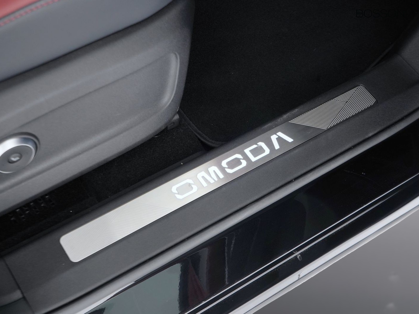 21 - Omoda 9 shs-p 1.5 tgdi plug-in hybrid premium i-awd dht3