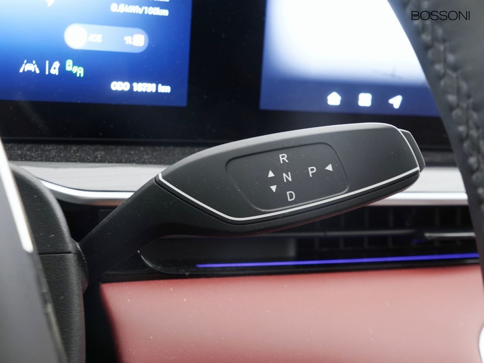 29 - Omoda 9 shs-p 1.5 tgdi plug-in hybrid premium i-awd dht3