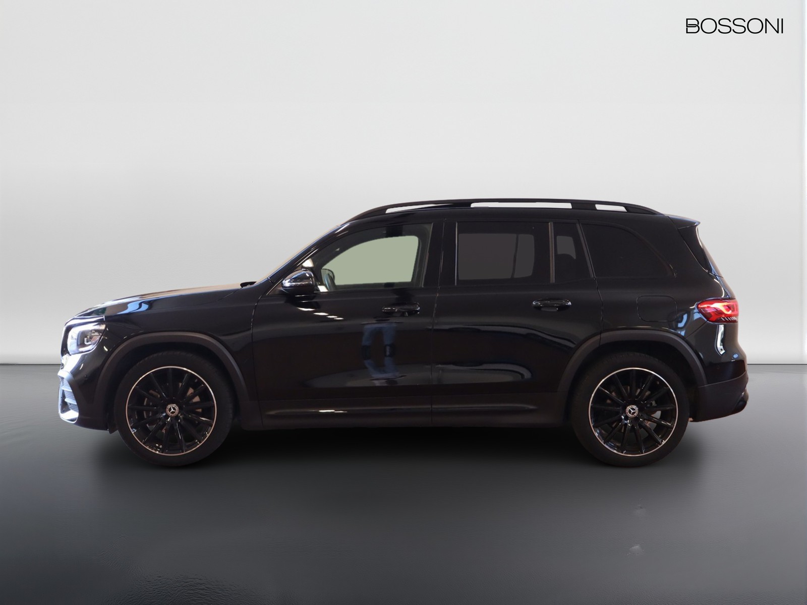 3 - Mercedes GLB 200 d amg line premium plus 8g-dct