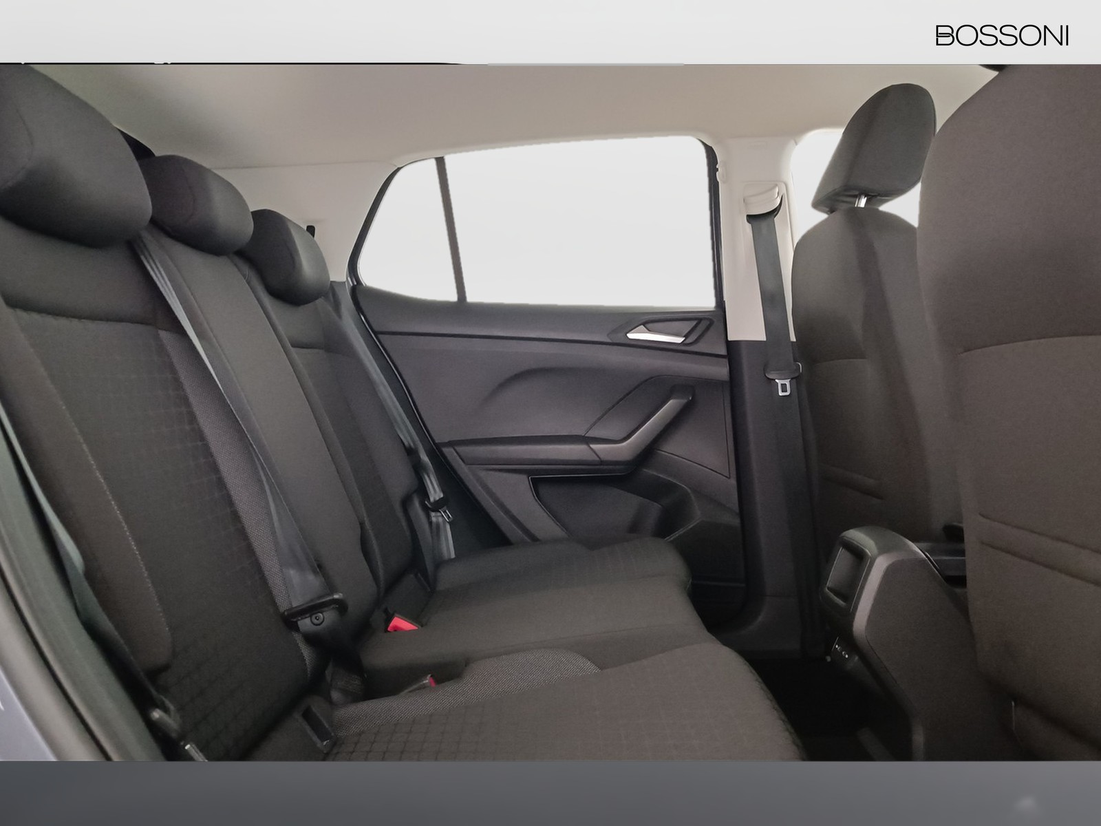 9 - Volkswagen T-Cross 1.0 tsi 95cv sport