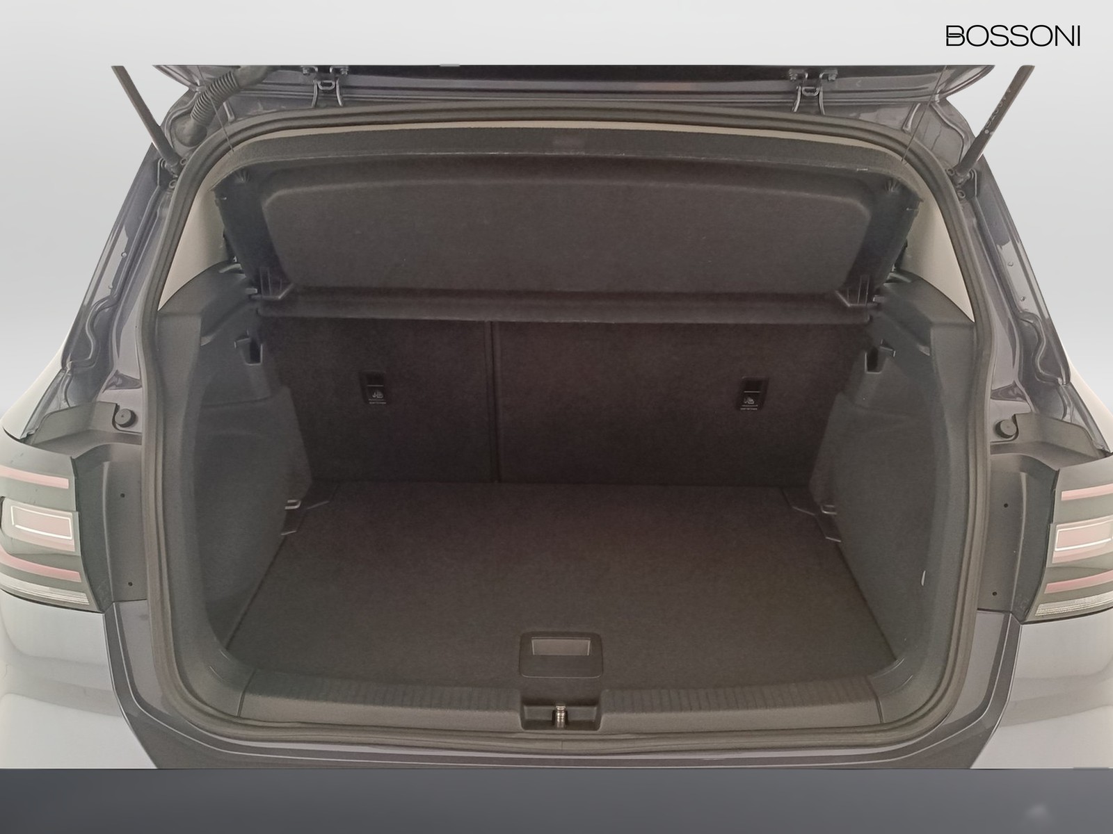 27 - Volkswagen T-Cross 1.0 tsi 95cv sport