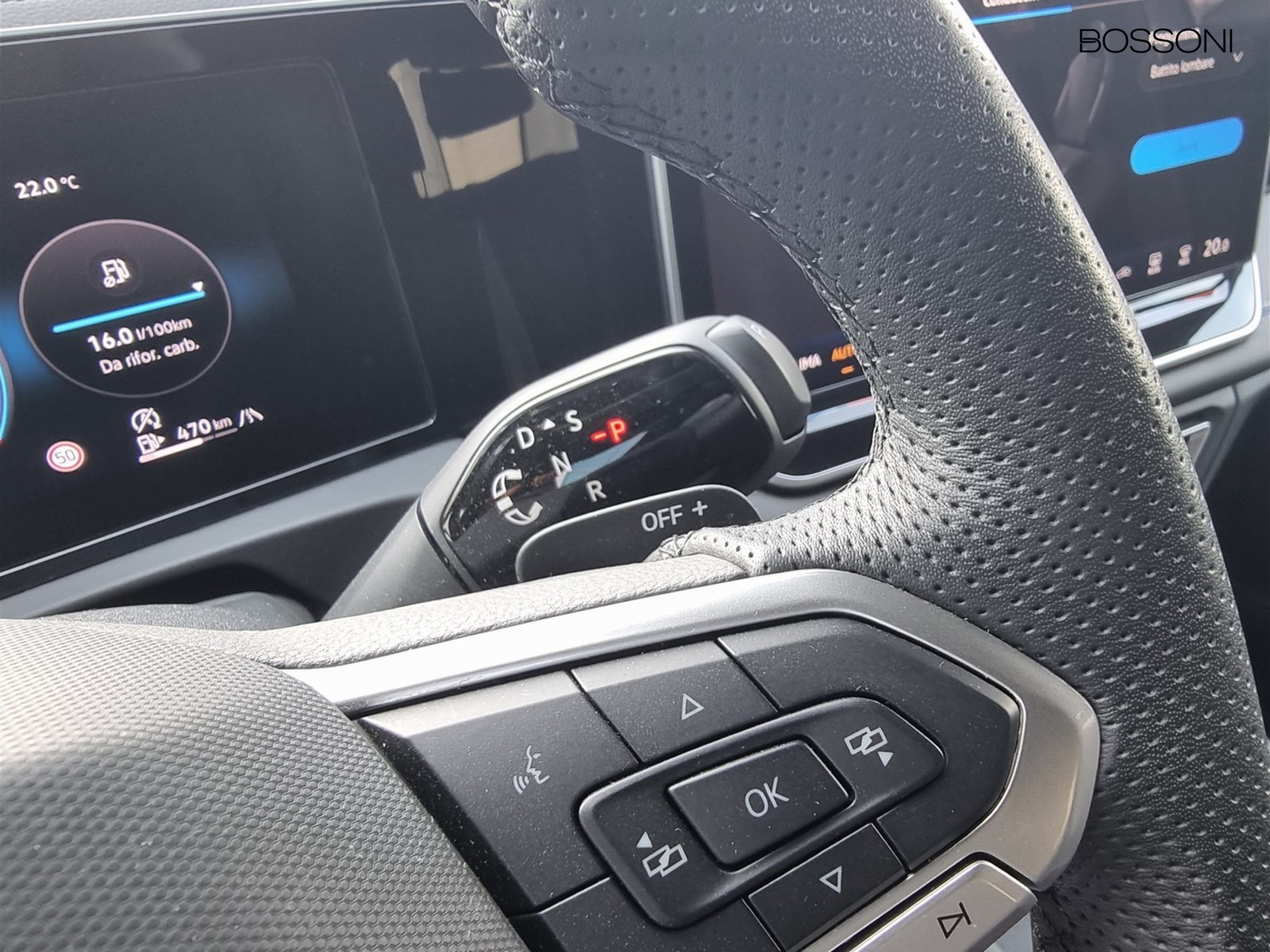 9 - Volkswagen Tiguan 2.0 tdi scr 150cv r-line dsg