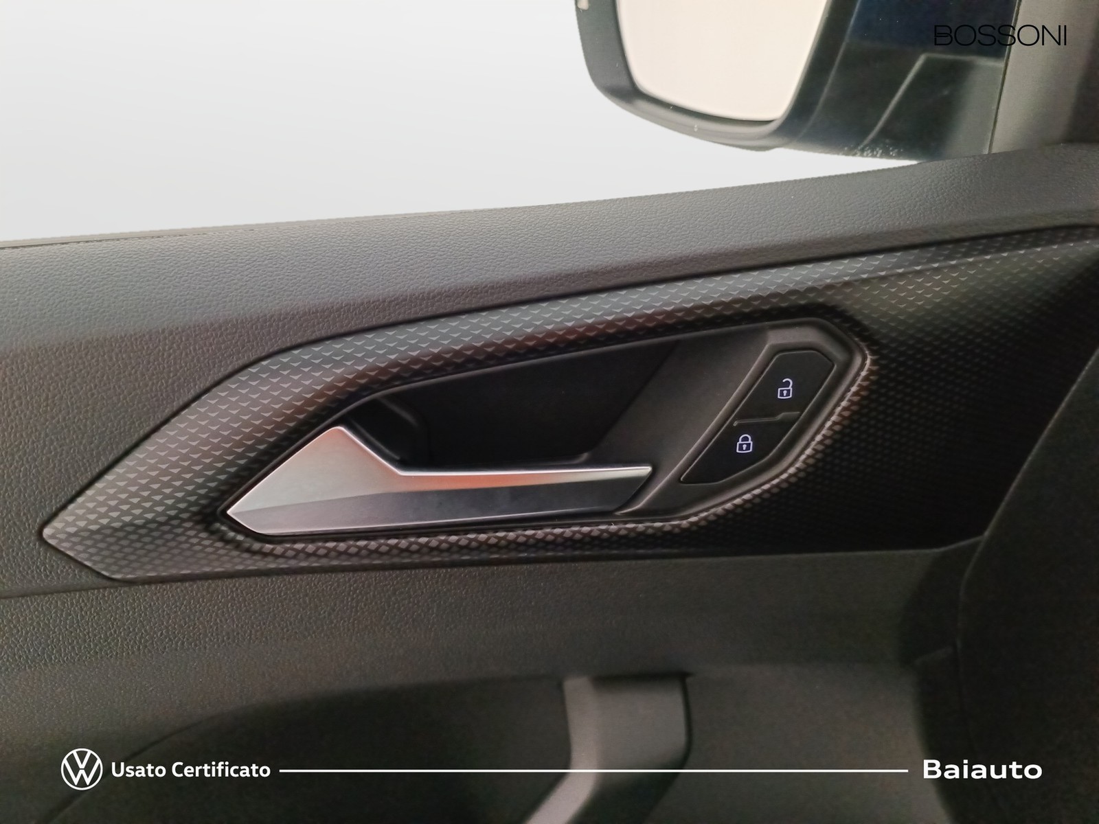 18 - Volkswagen T-Cross 1.0 tsi 95cv style