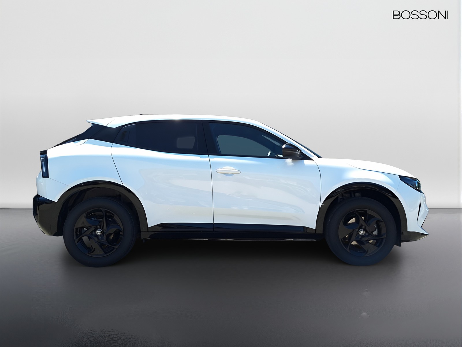 4 - Alfa Romeo Junior 1.2 hybrid 145cv ibrida edct6