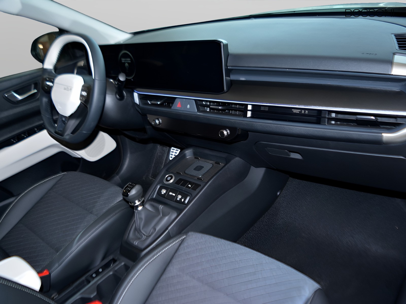 8 - Kia Stonic 1.0 t-gdi mhev gt-line