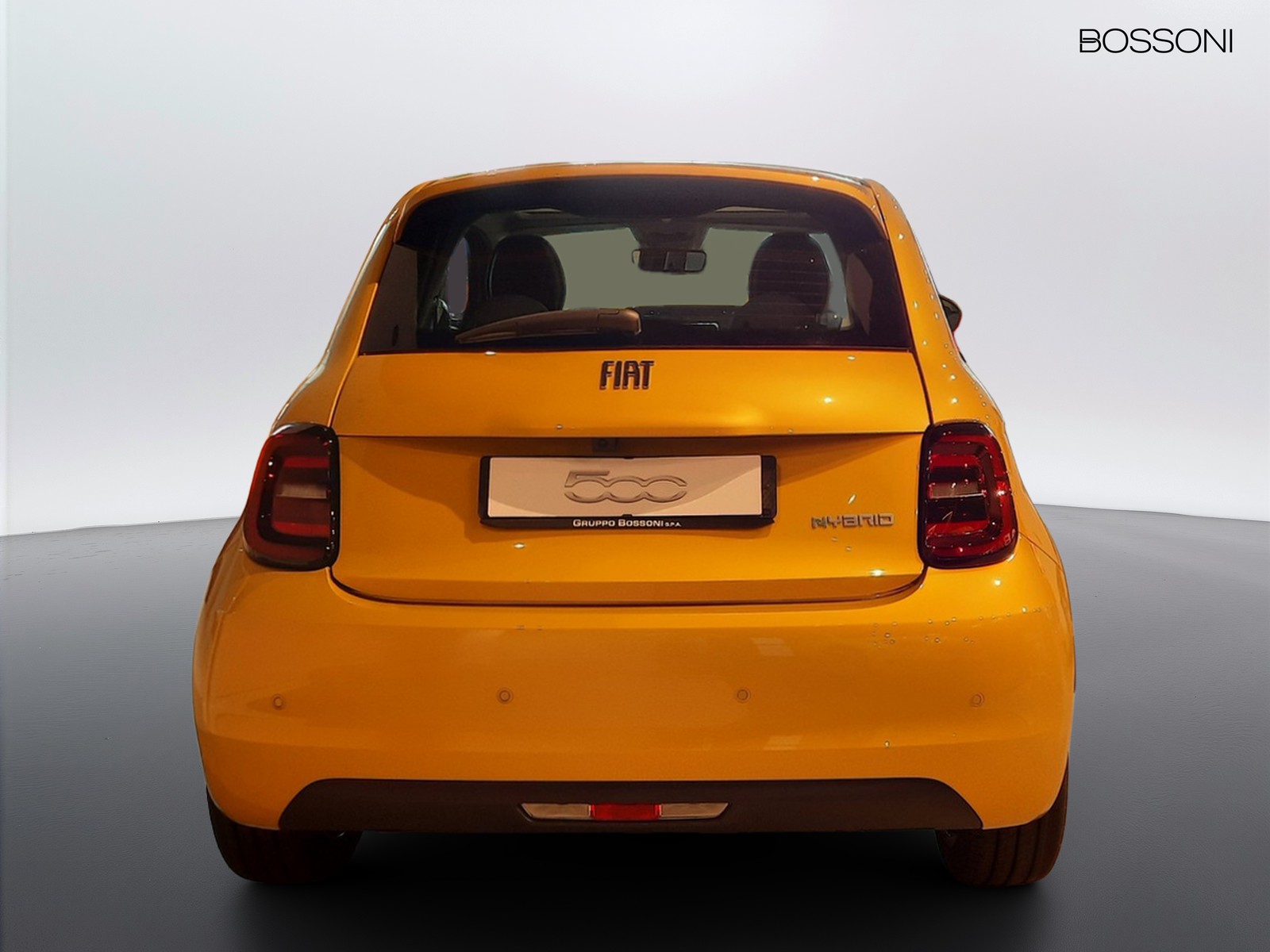 5 - Fiat 500 1.0 hybrid la prima