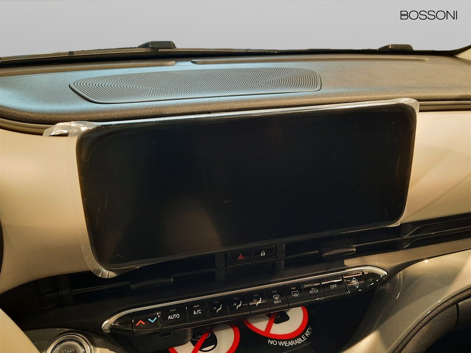9 - Fiat 500 1.0 hybrid la prima