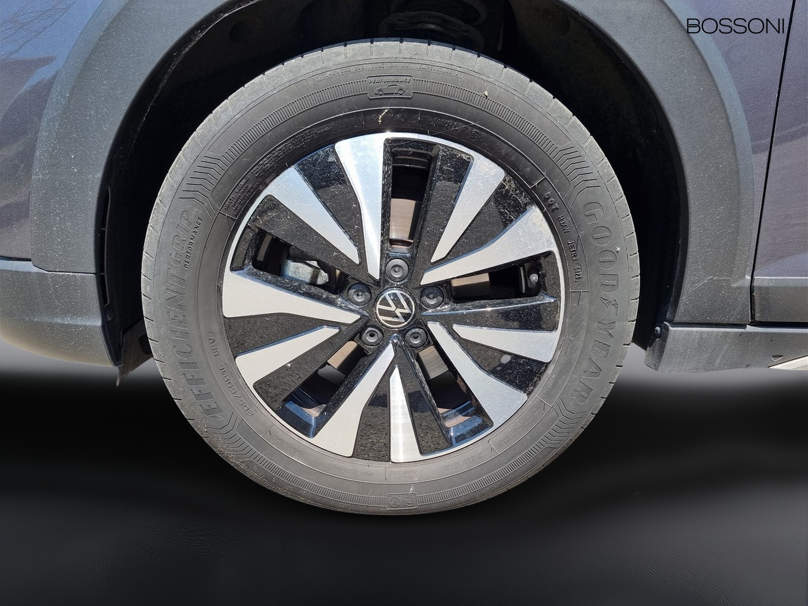 5 - Volkswagen Taigo 1.0 tsi 95cv life