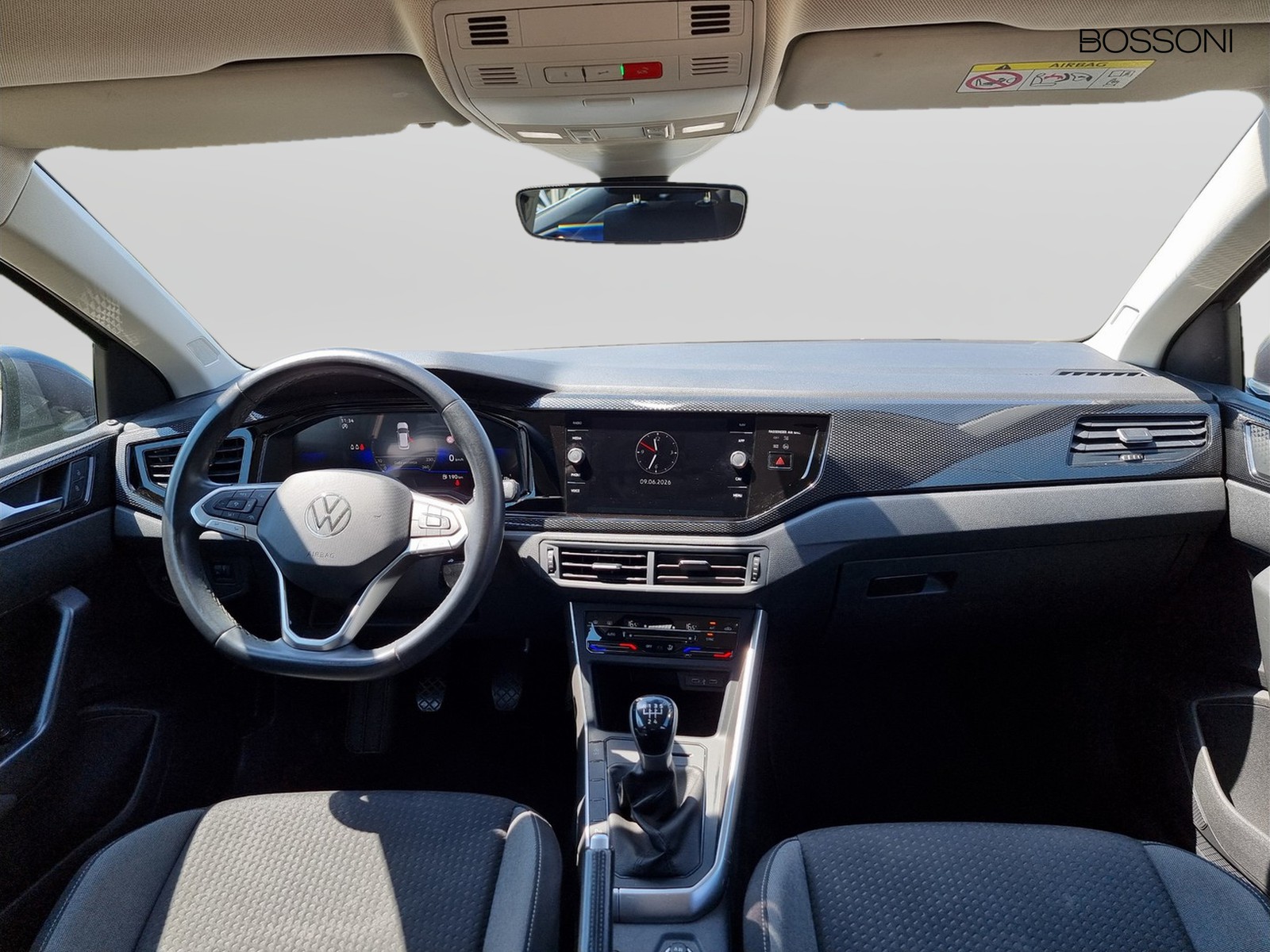 14 - Volkswagen Taigo 1.0 tsi 95cv life