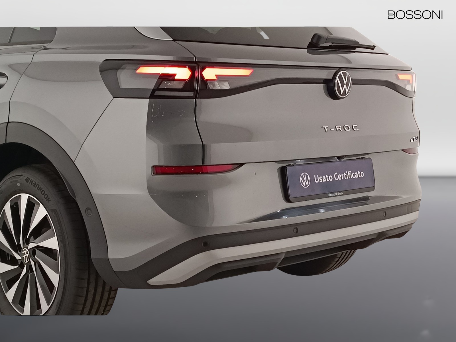 14 - Volkswagen T-Roc 1.5 etsi act 115cv life dsg